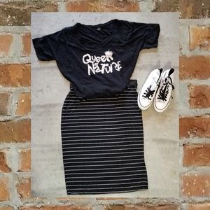 Queen By Nature Graphic Print Tee